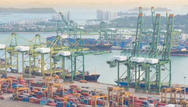 安纳巴港扩建标志着阿尔及利亚脱离海湾磷酸盐